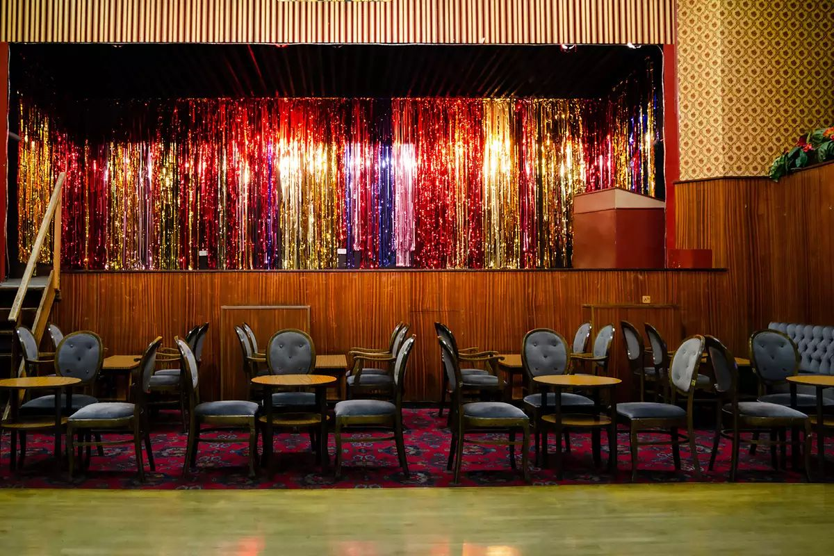 When Art Becomes a Pub: What “Utopia” in Manchester Says About the Future of the UK Art Scene — LettsArt Blog